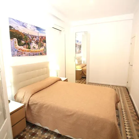 Bed & Breakfast Rooms On Balmes