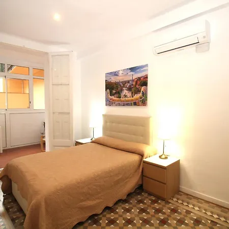 Bed & Breakfast Rooms On Balmes