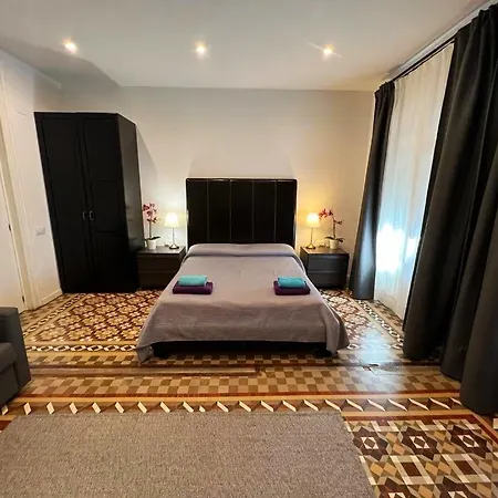 Bed & Breakfast On Balmes *