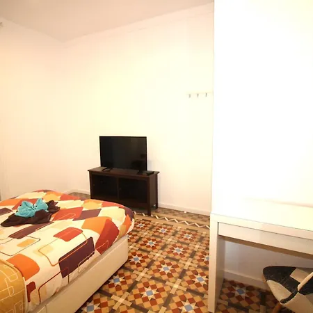 Bed & Breakfast Rooms On Balmes *